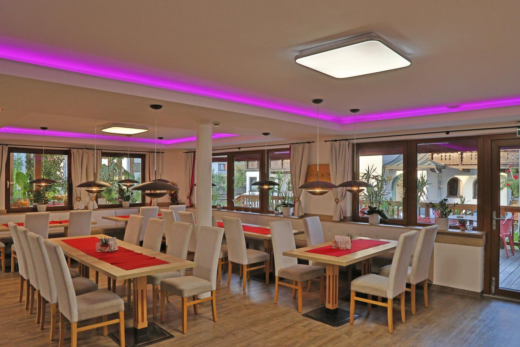 Gasthof Pension Alpenblick Radfeld Ngoại thất bức ảnh