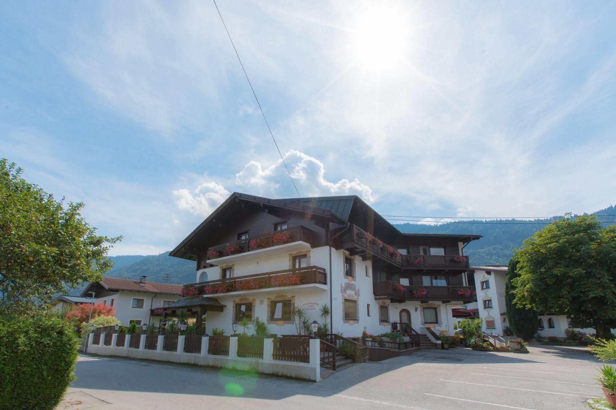 Gasthof Pension Alpenblick Radfeld Ngoại thất bức ảnh